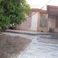 خونه ویلایی ۳۰۰ متری سرقنات  آخر کوچه رجا