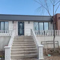 منشی خانم با روابط عمومی مناسب