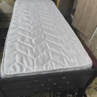 تخت خواب فلزی