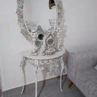 آینه و شمعدان و ساعت
