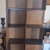 کتابخانه و تخت تکنفره