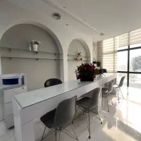 فروش واحد اداری در خیابان اصلی درختی