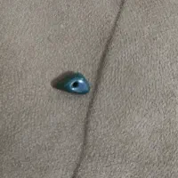 سنگ عقیق سبز مثلثی از غرفه