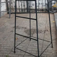 چهارپایه محکم و نو ارتفاع ۱،۲۰