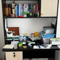 کتابخانه میز تحریر
