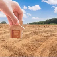 فروش فوری زمین تجاری مسکونی ۳۳۵متر/سند پروانه دار