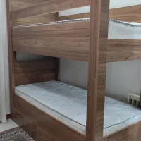 تخت دو طبقه
