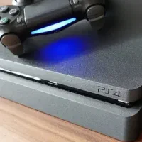 PS4 slim