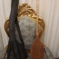 تنبور مهر جلیلی کارکرده احتیاج به سیم کوک بغلی