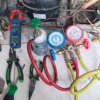 سرویس تعمیر شارژ گازیخچال فریزر در محل«سهند»