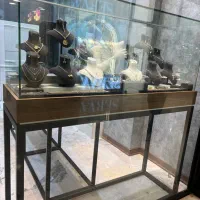ویترین طلا فروشی