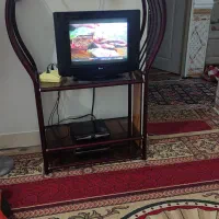 تلویزیون و میز تلویزیون