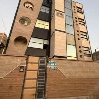 آپارتمان-طبقه-همکف-خیابان-دکتر-حسابی
