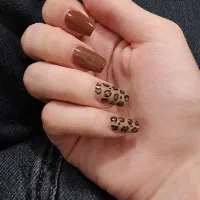 کاشت ناخن