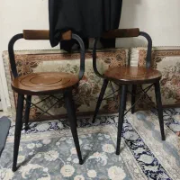 دو عدد صندلی