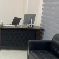 کارمند اداری و نیروی فروش خانم