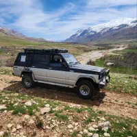 نیسان پاترول ۱۳۷۹، مشکی، نقره ای بی رنگ، ۴ سیلندر