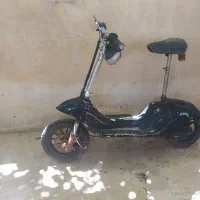 متور شارژی باطری نداره