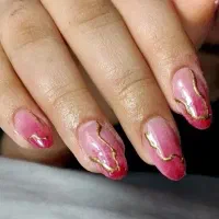 کاشت ناخن به بهترین متریال 20%تخفیف ویژه