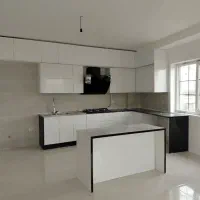 ۱۱۰ متر آپارتمان نوساز ۲ خواب مرکز شهر فول امکانات