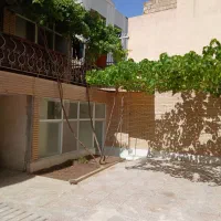 اجاره یک واحد مسکونی همکف به متراژ ۱۰۰ متر