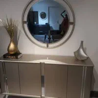 آینه و کنسول