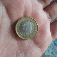 سکه ۱ پوندی سنگین قدیمی