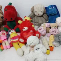 تعدادی عروسک