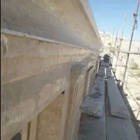 سنگ کاری و اجرای نما و کاشی
