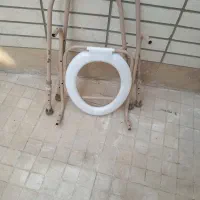 توالت فرنگی فلزی