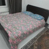 تخت و جاکفشی