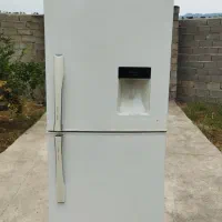 لباسشویی یخچال پلار کاملا فابریک درحد نو