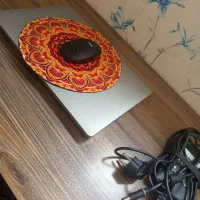 لپتاب دل نو و با شارژر و چند بازی