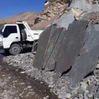 سنگ ورقه ای دماوند مستقم از معدن