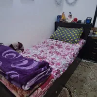 تخت تک نفره چوبی و دراور
