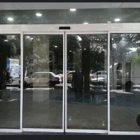 مغازه تجاری دائم  ۱۴۵متری ، اوایل هنرستان