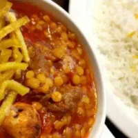 غذای امروز چلو قیمه و زرشک پلو مرغ، چلو کوبیده
