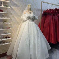 لباس عروس یقه برگ تمام کارشده ۱۶تومن