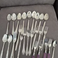 قاشق و چنگال و استکان و دیس گلسرخی