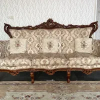 فروش مبل ۹ نفره و میز ناهار خوری ۶ نفره و ویترین