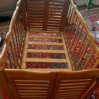 تخت تا شو چوبی برای سنین هفت و هشت ساله