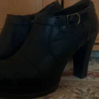 کفش پاشنه دار چرم