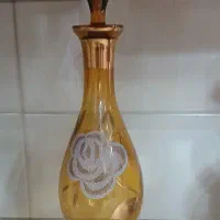 یک عدد جام  خوش رنگ