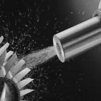 سندبلاست زنگ زدایی و رنگ آمیزی تخصصی قطعات صنعتی|خدمات پیشه و مهارت|یزد, |دیوار