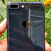 آیفون 8plas مشابه صفر سری M