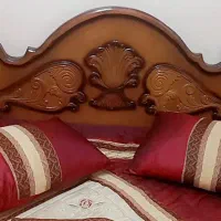تخت چوبی