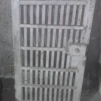 درب اهنی با چارچوب