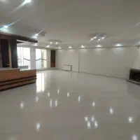 واحد ۳خواب/فول امکانات/دسترسی به مراکز خرید/ومترو