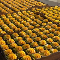 سفارش انواع حلوای سنتی،مدرن و بوتیکی ،توپک خرما