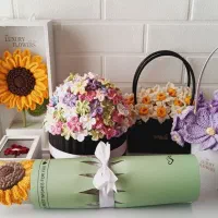 گل و دسته گل بافتنی